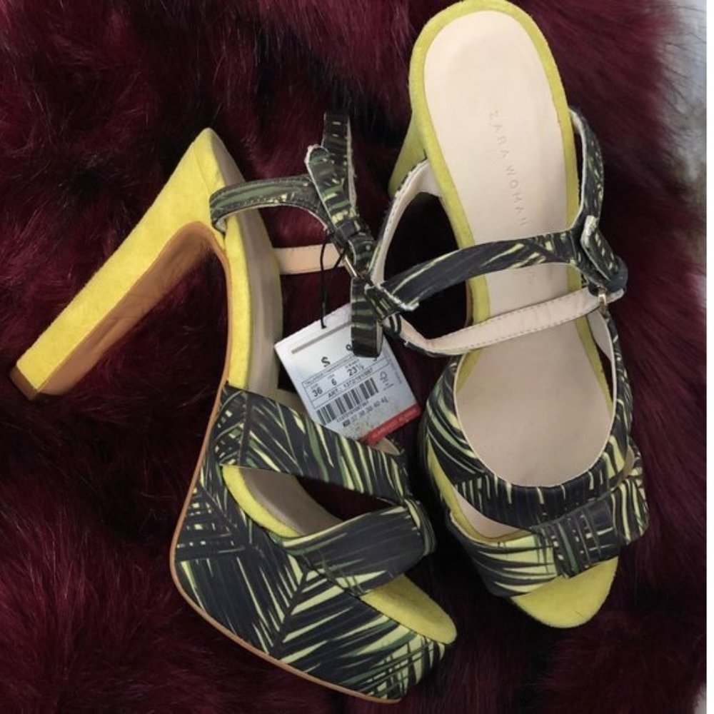 Zara Lime Green Open Toe Ankle Strap Platform Sandals in Size 6